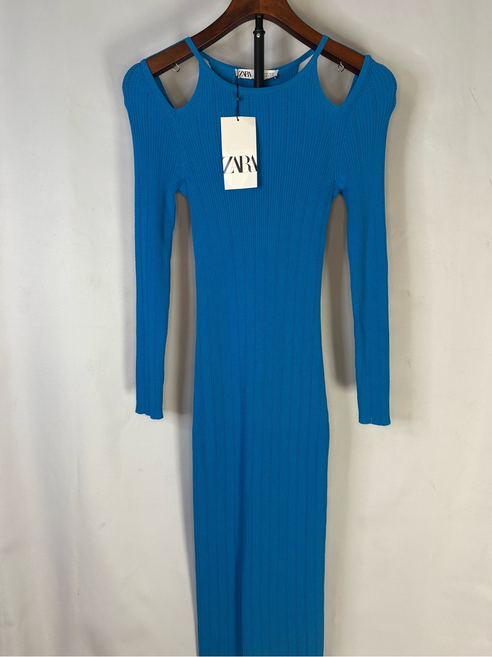 ZARA - NWT Bright Blue Ribbed Cold-Shoulder Long Sleeve Bodycon Dress - Size M